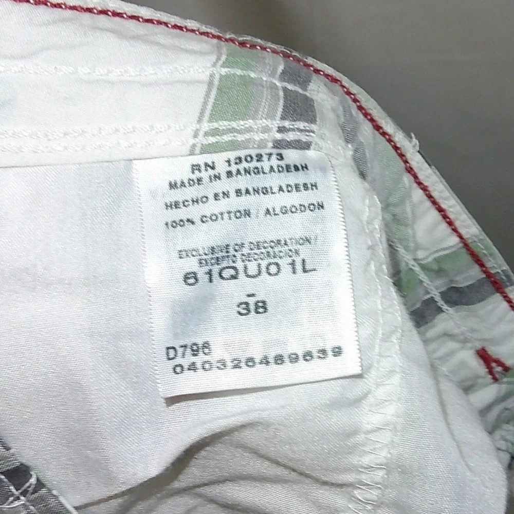 Lee Plaid Shorts‎ White Gray Green Casual Comfort Size 38